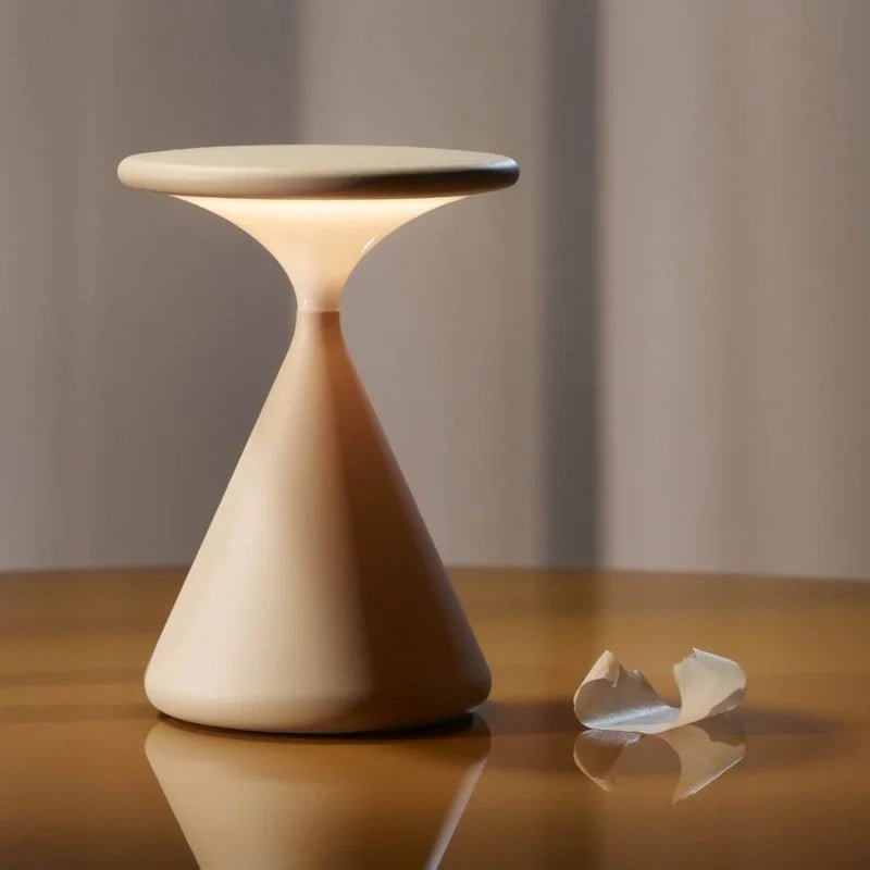 Elegante Draadloze Tafellamp met Touch-Dimmer en Oplaadbare Functie 2